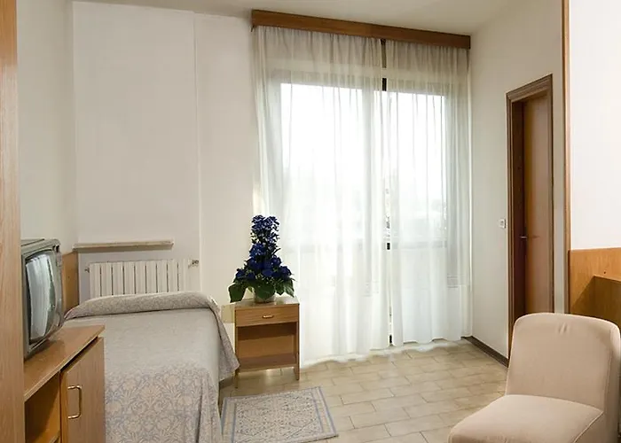 Hotel Genzianella 3*