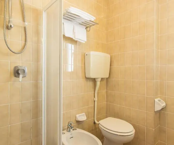 Hotel Genzianella 3*