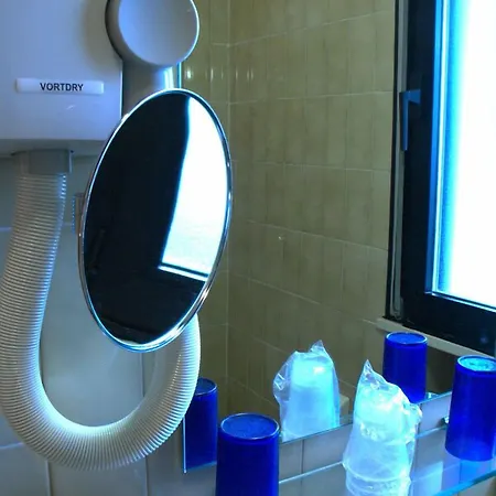 ホテル Genzianella