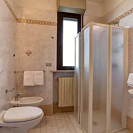 Hotel Genzianella 3*