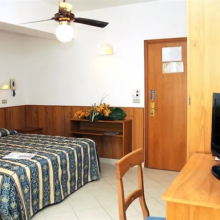 Hotel Genzianella 3*